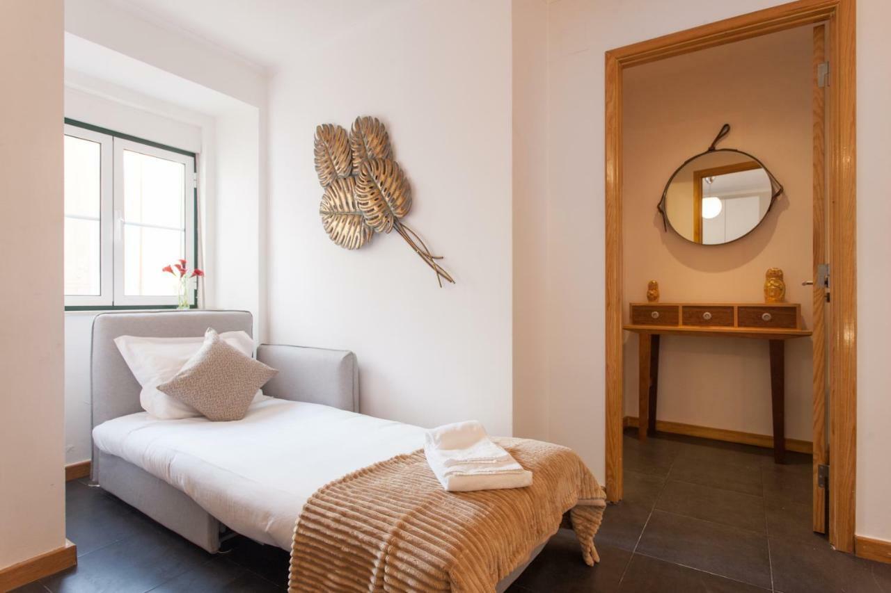 Martim Moniz Studio Apartments - By Lu Holidays Lisboa Ngoại thất bức ảnh